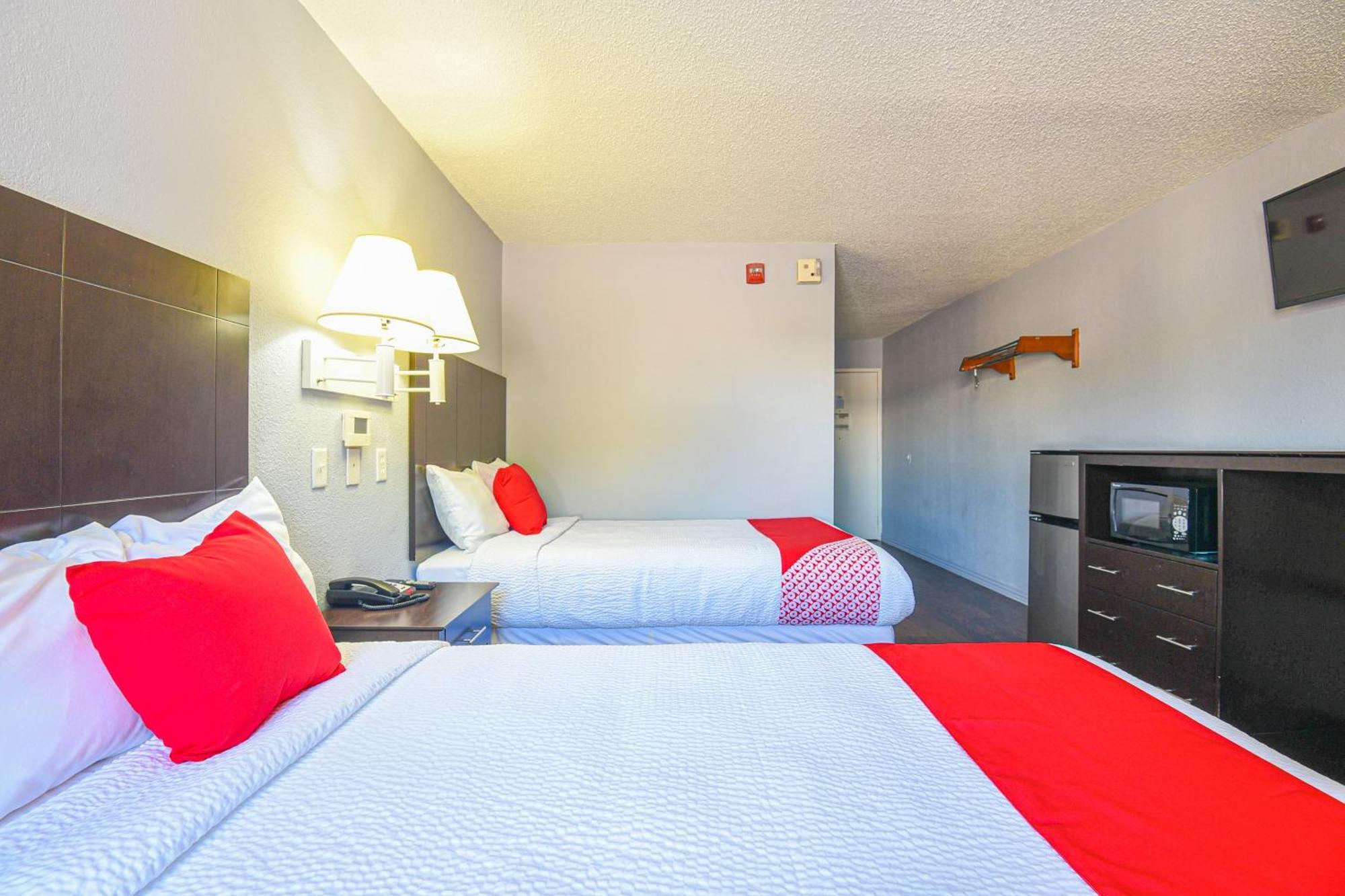 Oyo Hotel Irving Dfw Airport South Bagian luar foto