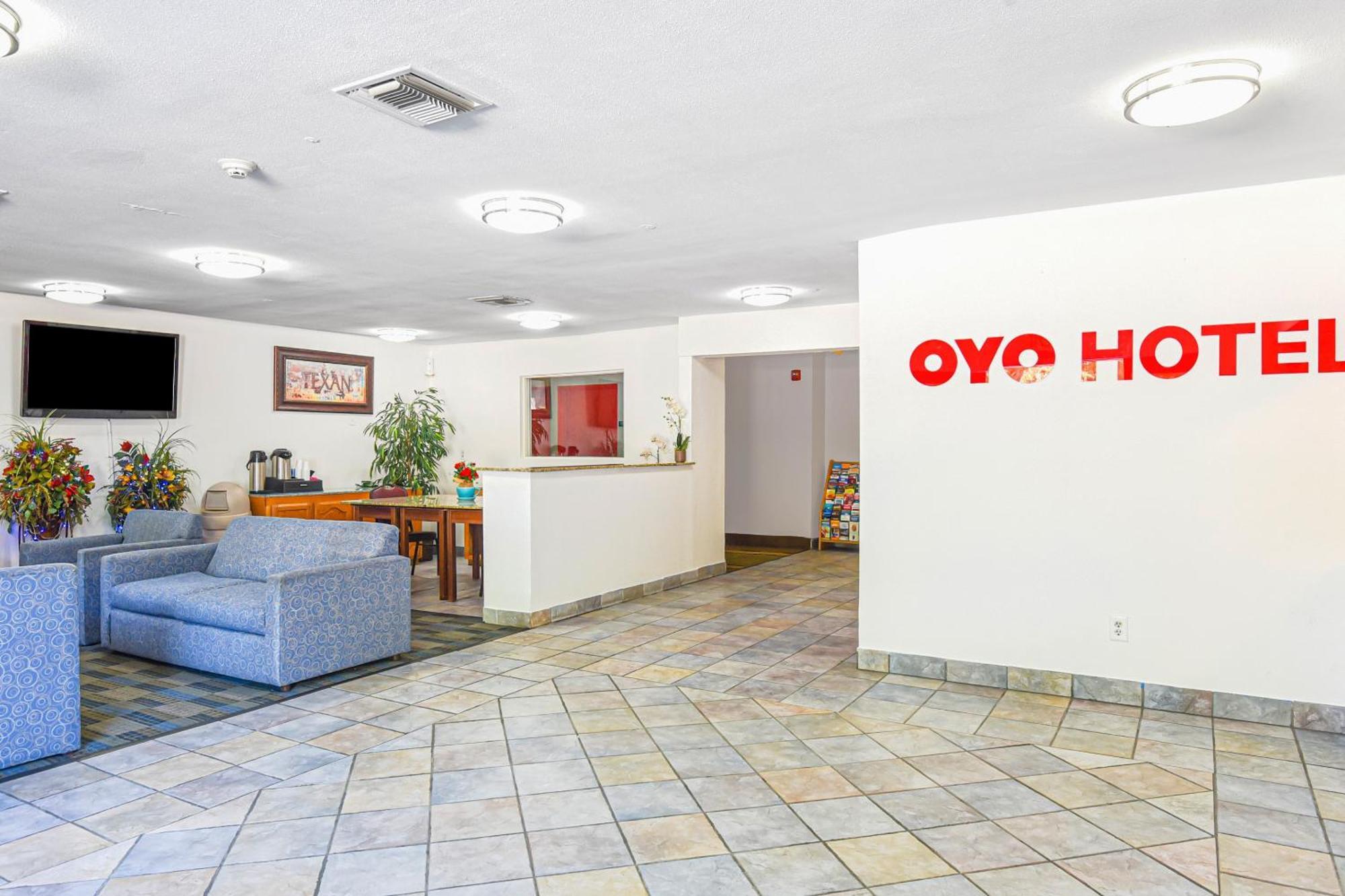 Oyo Hotel Irving Dfw Airport South Bagian luar foto