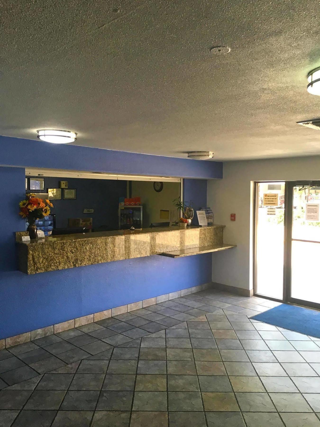 Oyo Hotel Irving Dfw Airport South Bagian luar foto